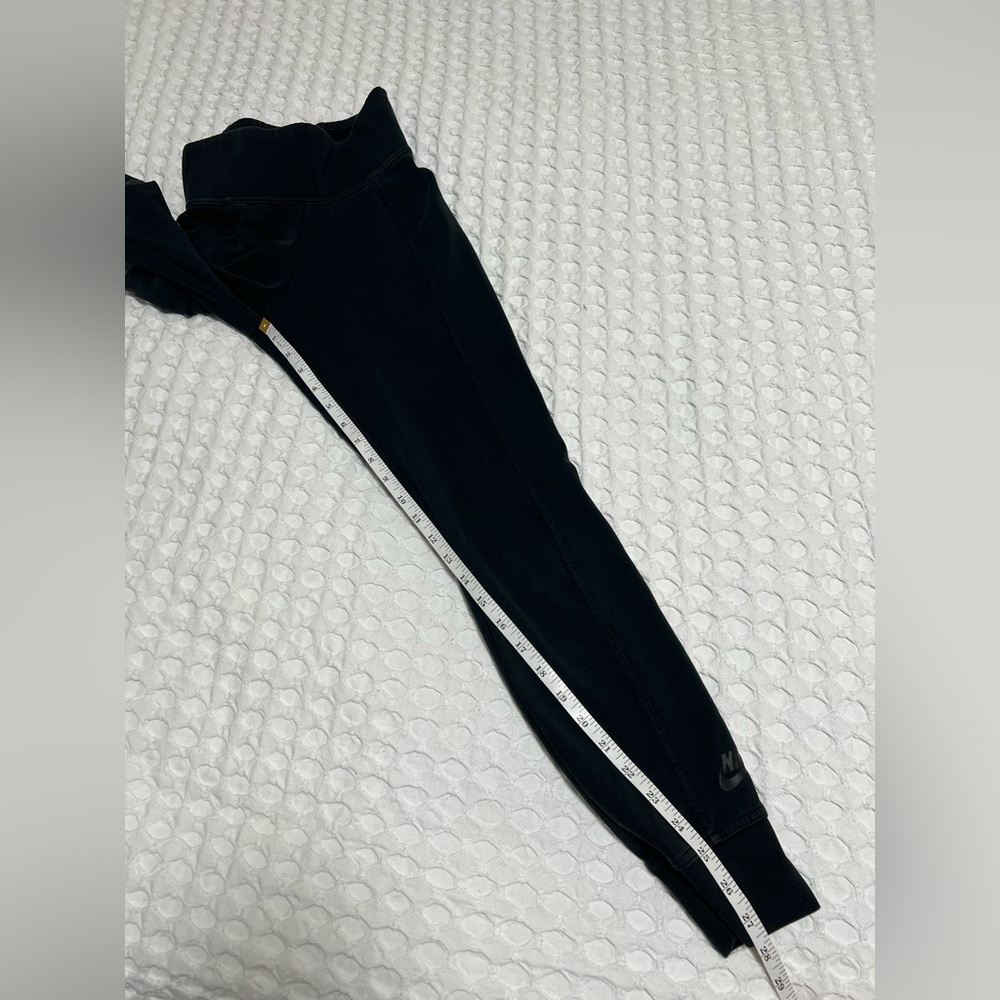 Nike Essentials Training Printed Leggings - Picture 9 of 11